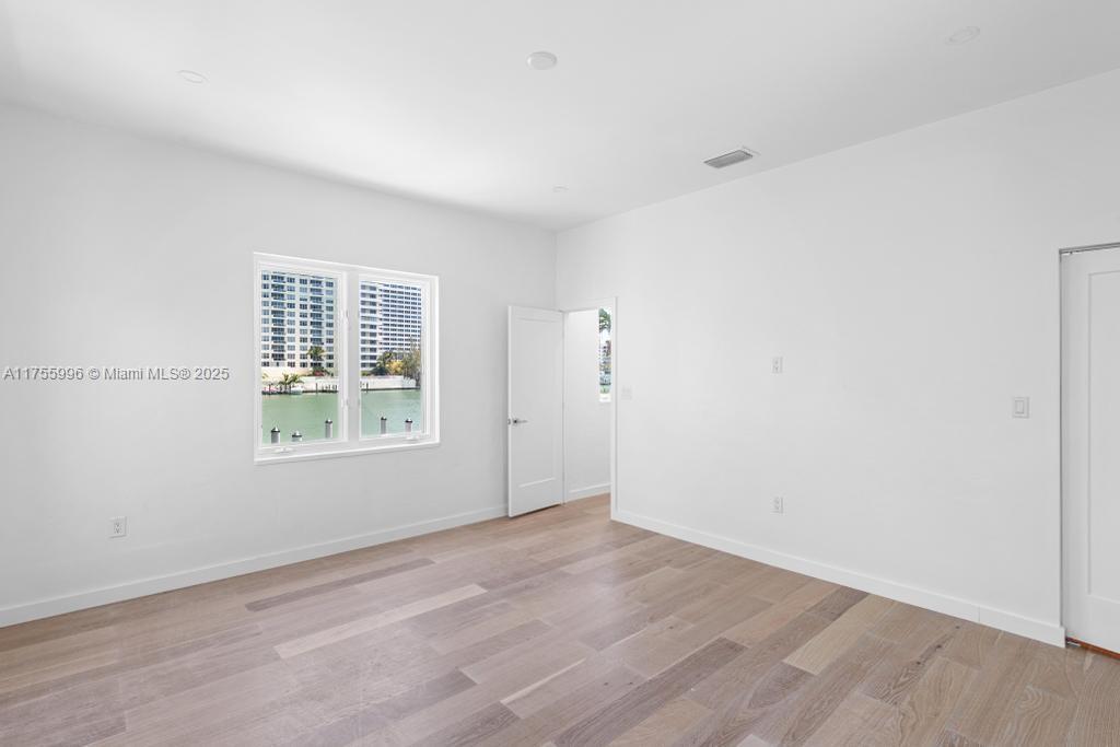 BEACH VIEW SUB - Residential Lease
