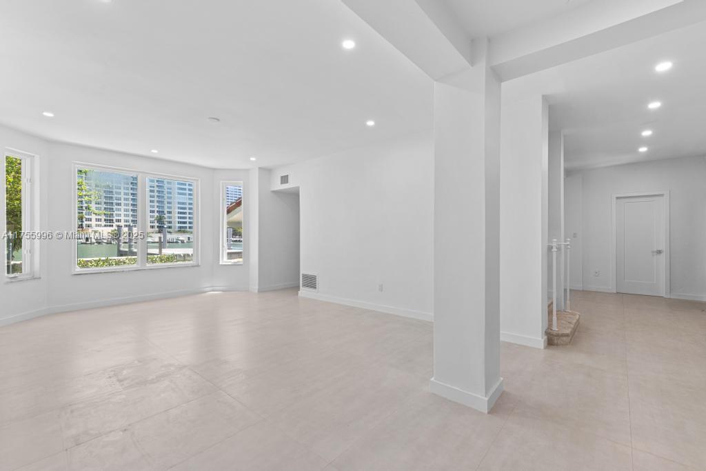 BEACH VIEW SUB - Residential Lease