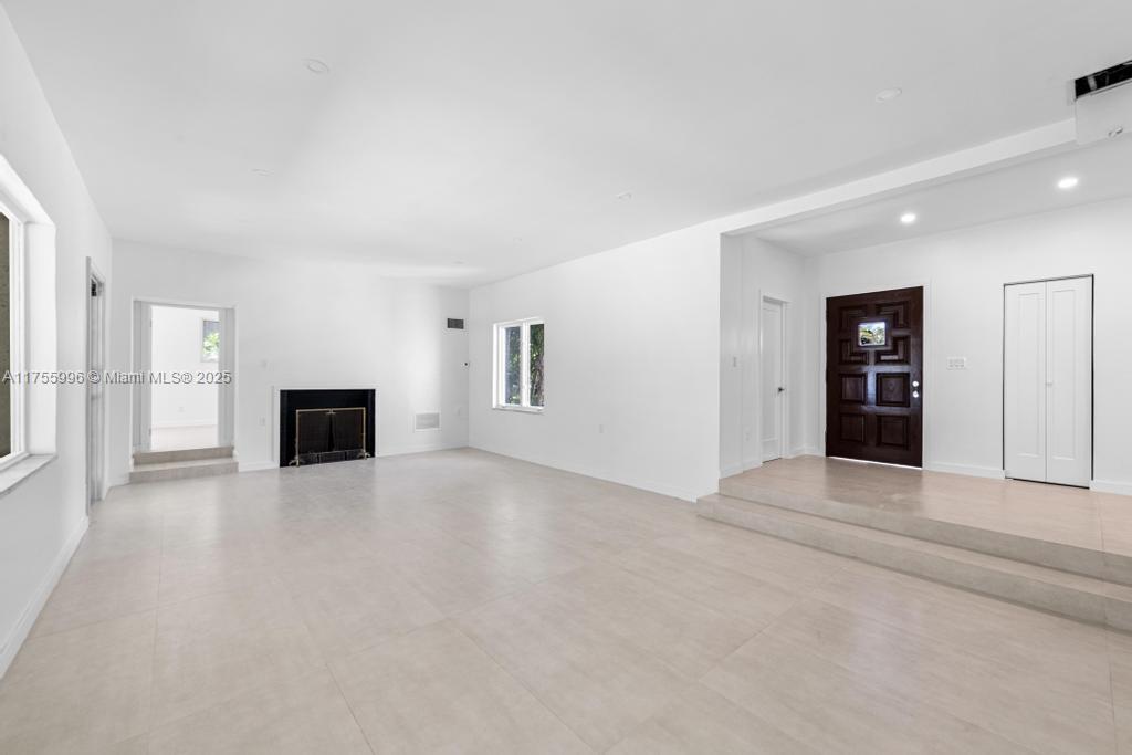 BEACH VIEW SUB - Residential Lease