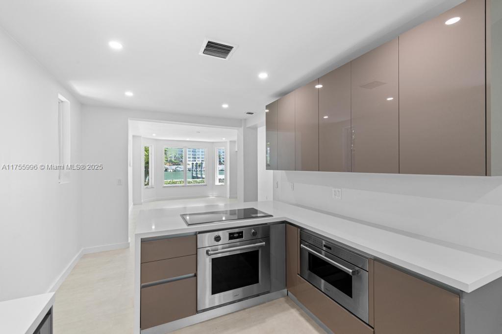 BEACH VIEW SUB - Residential Lease