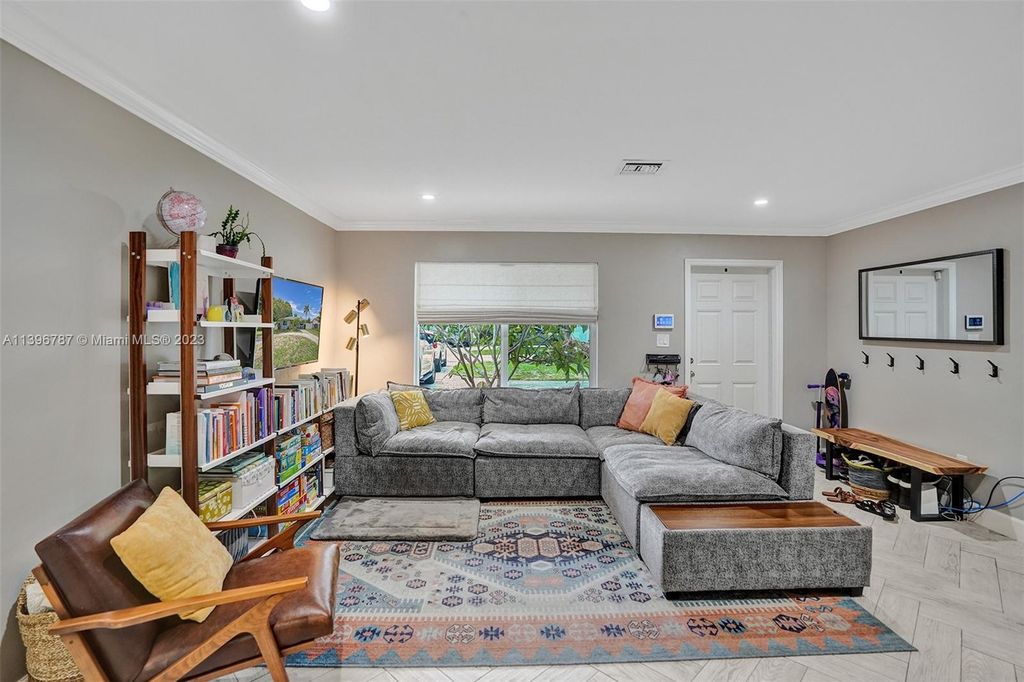 Photo of 55 NW 6th Ave, Boca Raton, FL 33432 (MLS # A11396787)
