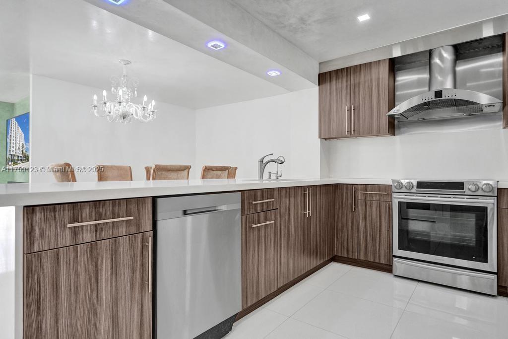 OCEAN PARK CONDO - Residential