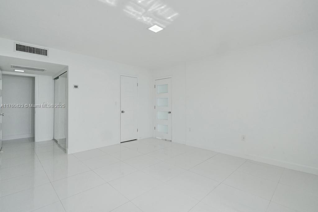 OCEAN PARK CONDO - Residential