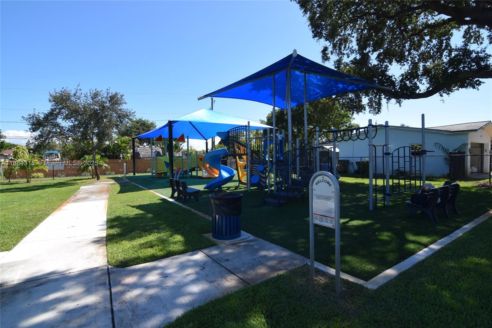 DANIA ESTATES - Residential Lease