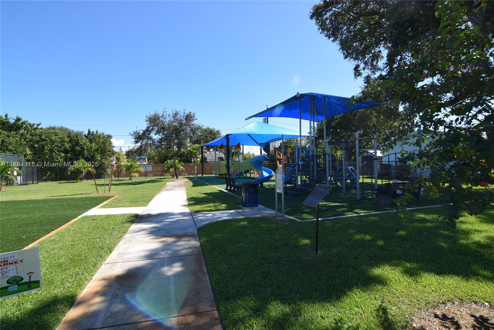 DANIA ESTATES - Residential Lease