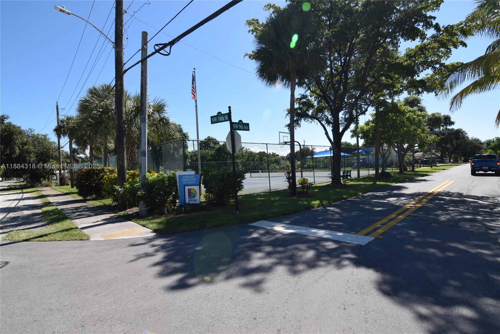 DANIA ESTATES - Residential Lease