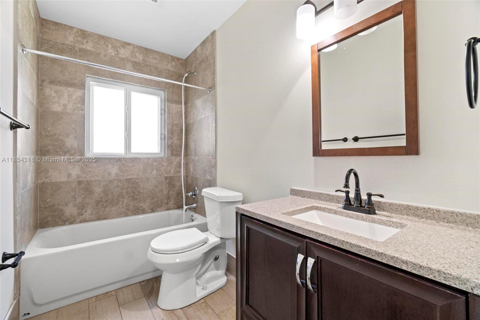 DANIA ESTATES - Residential Lease