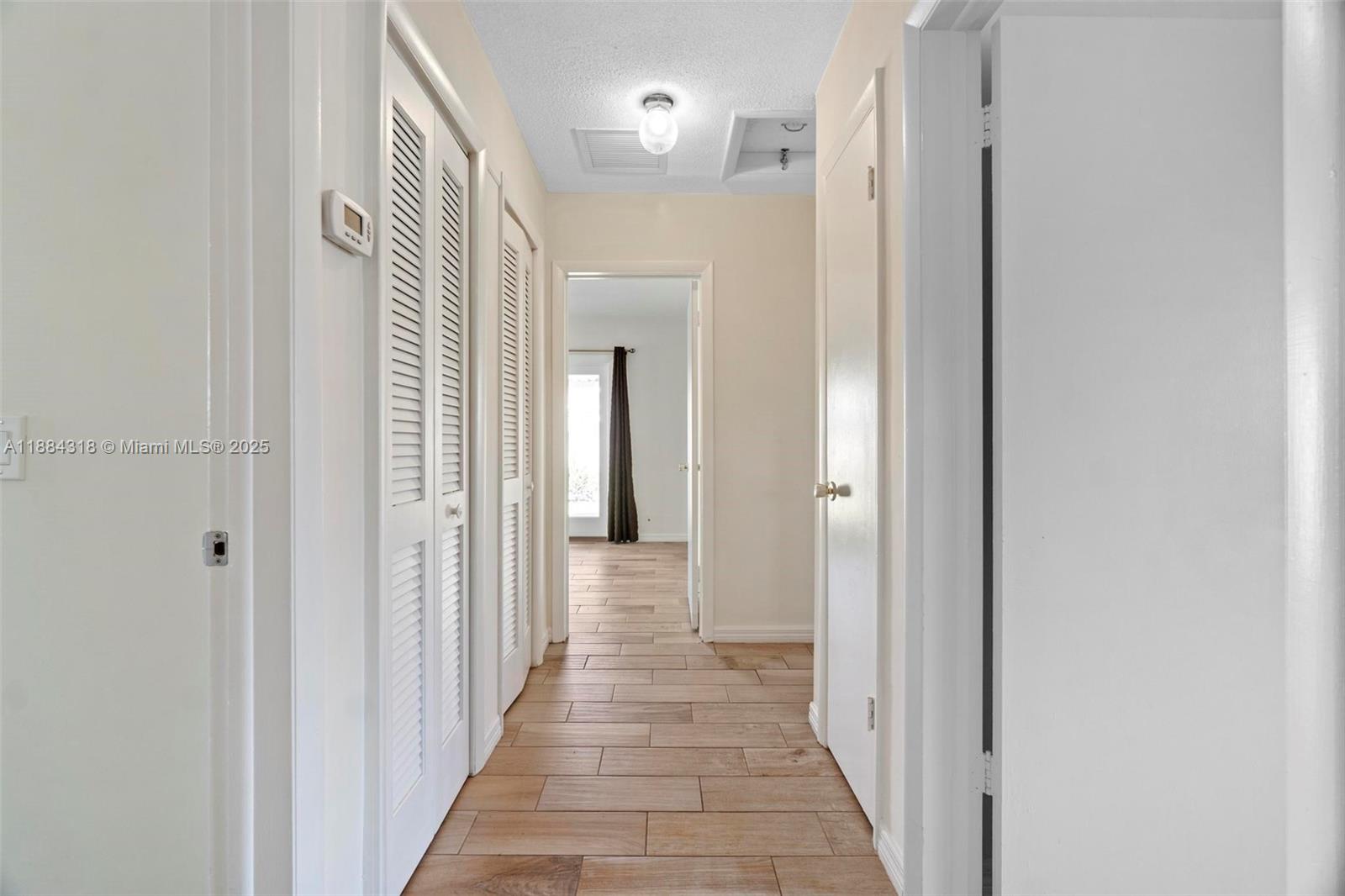 DANIA ESTATES - Residential Lease