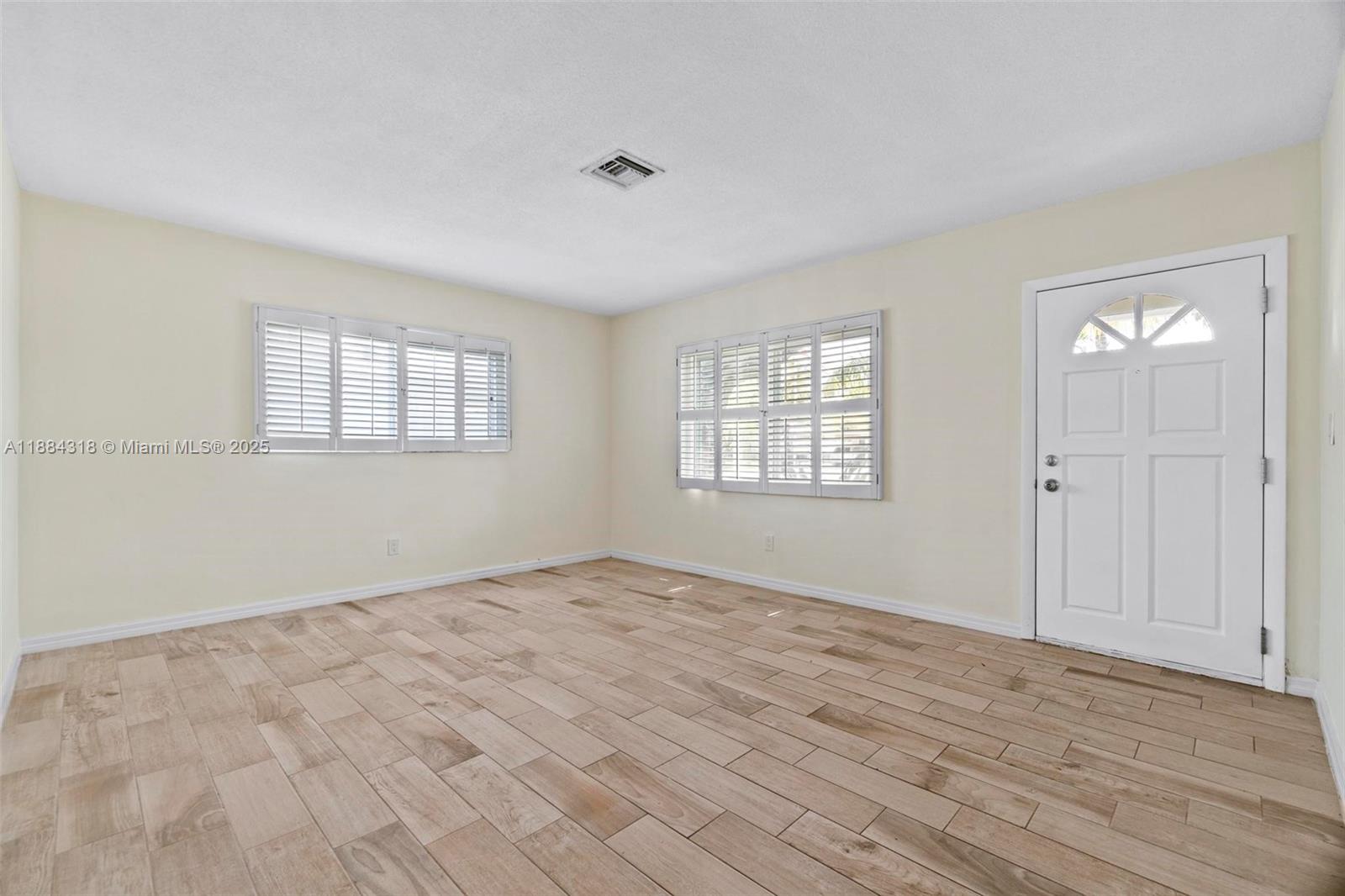 DANIA ESTATES - Residential Lease