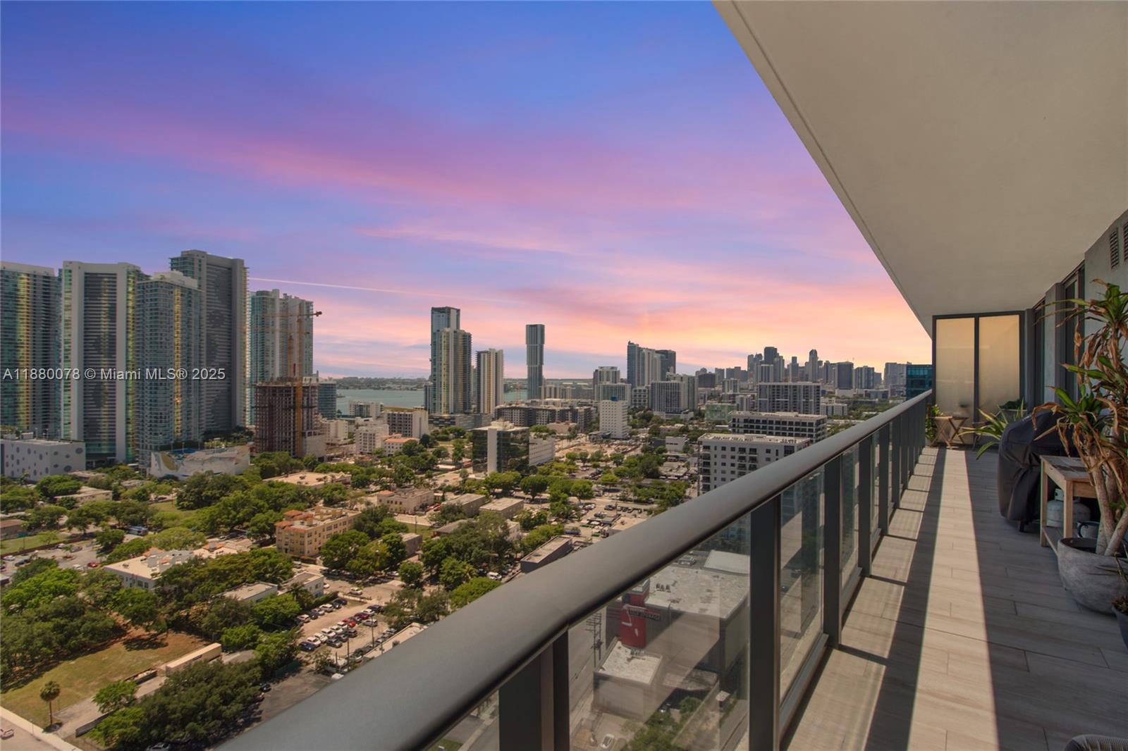 3401 MIDTOWN CONDO - Residential