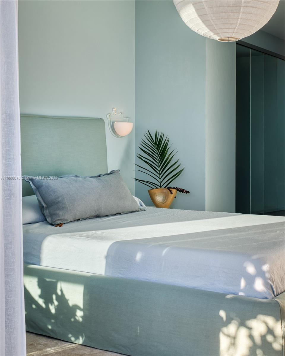 3401 MIDTOWN CONDO - Residential