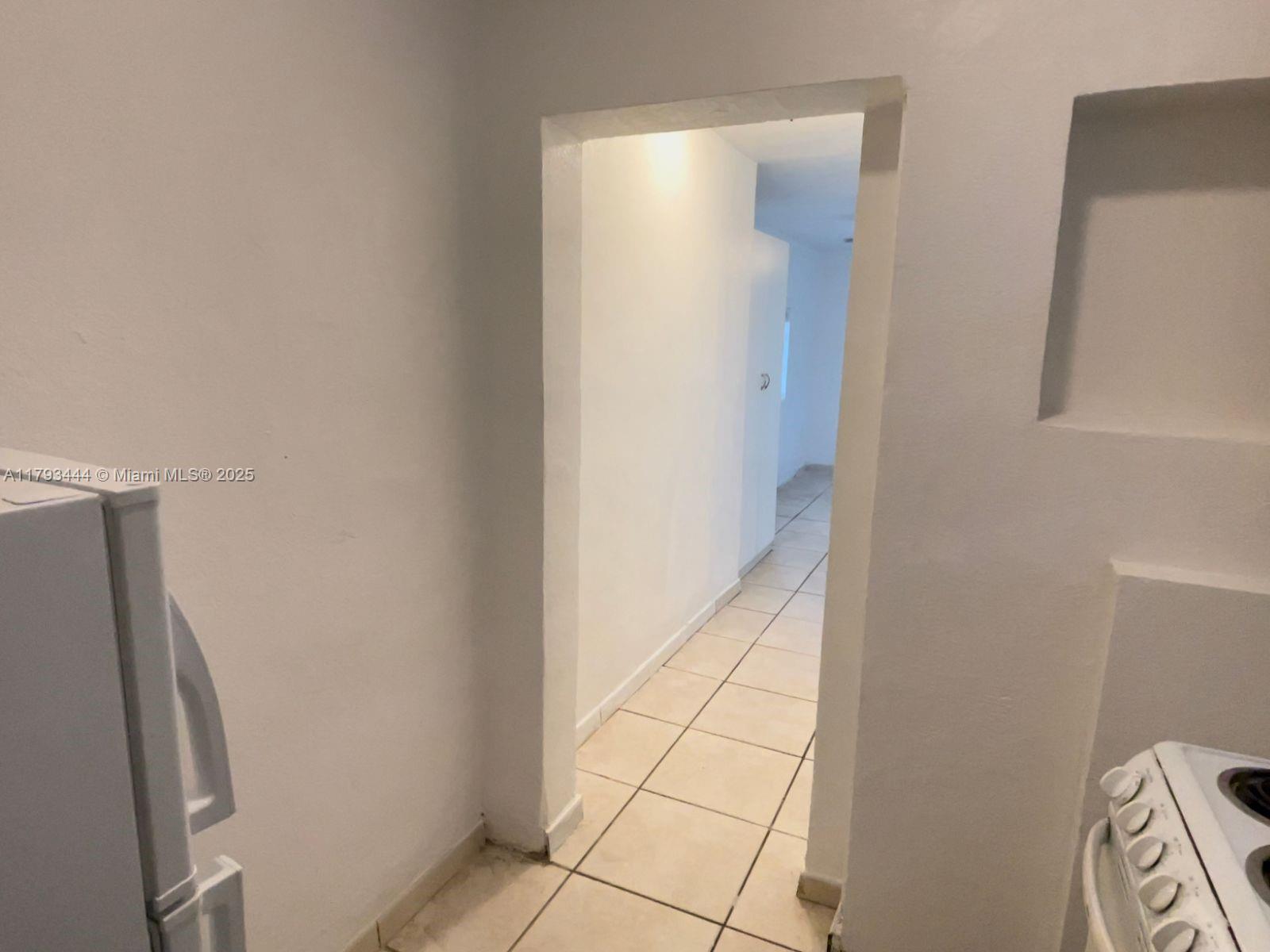 919 NW 23rd Ct Back Unit