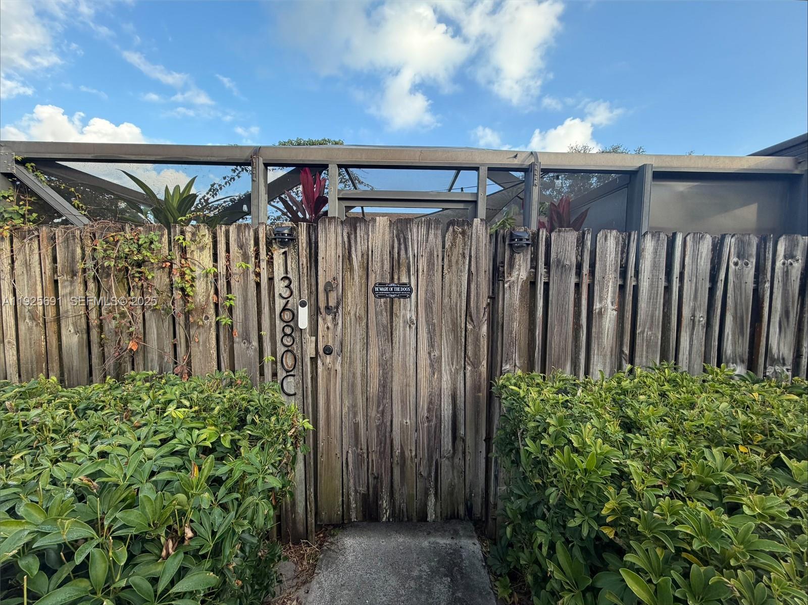 GREENVIEW SHORES 2 OF WEL - Residential