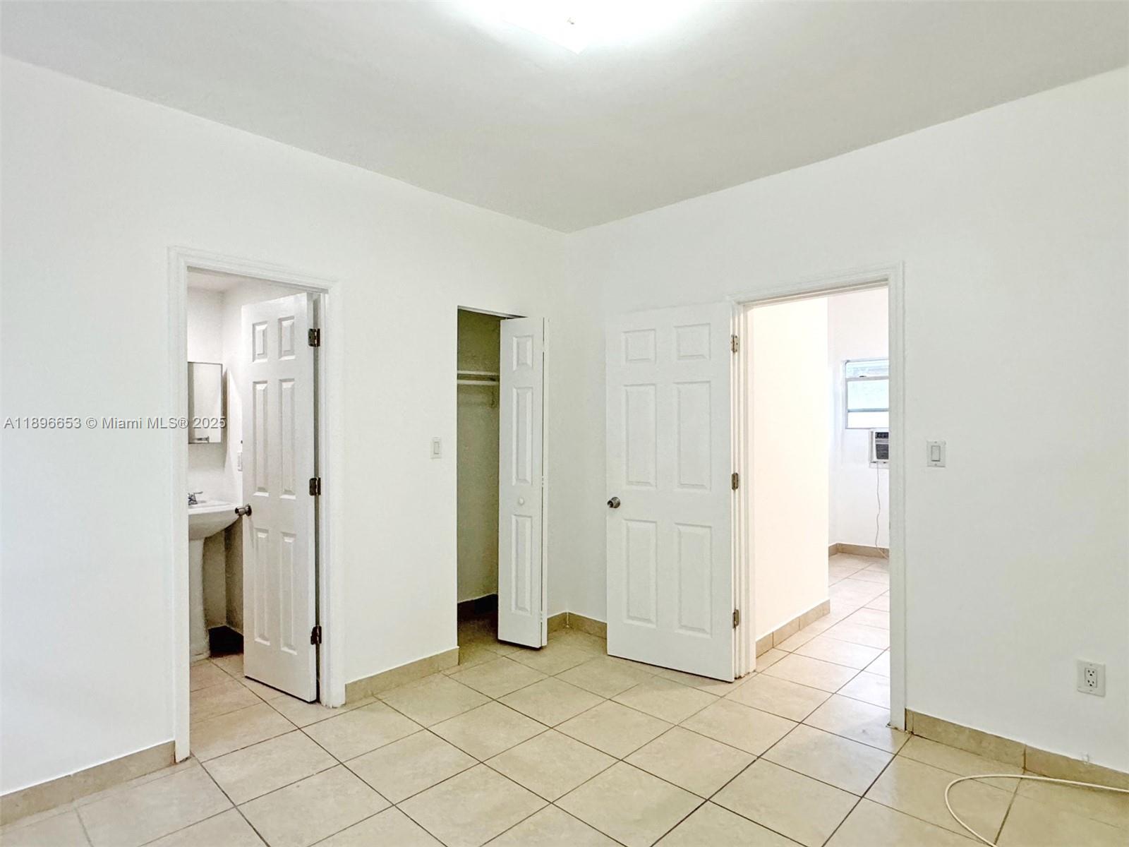 WESTLAWN - CORR PL - Residential Lease
