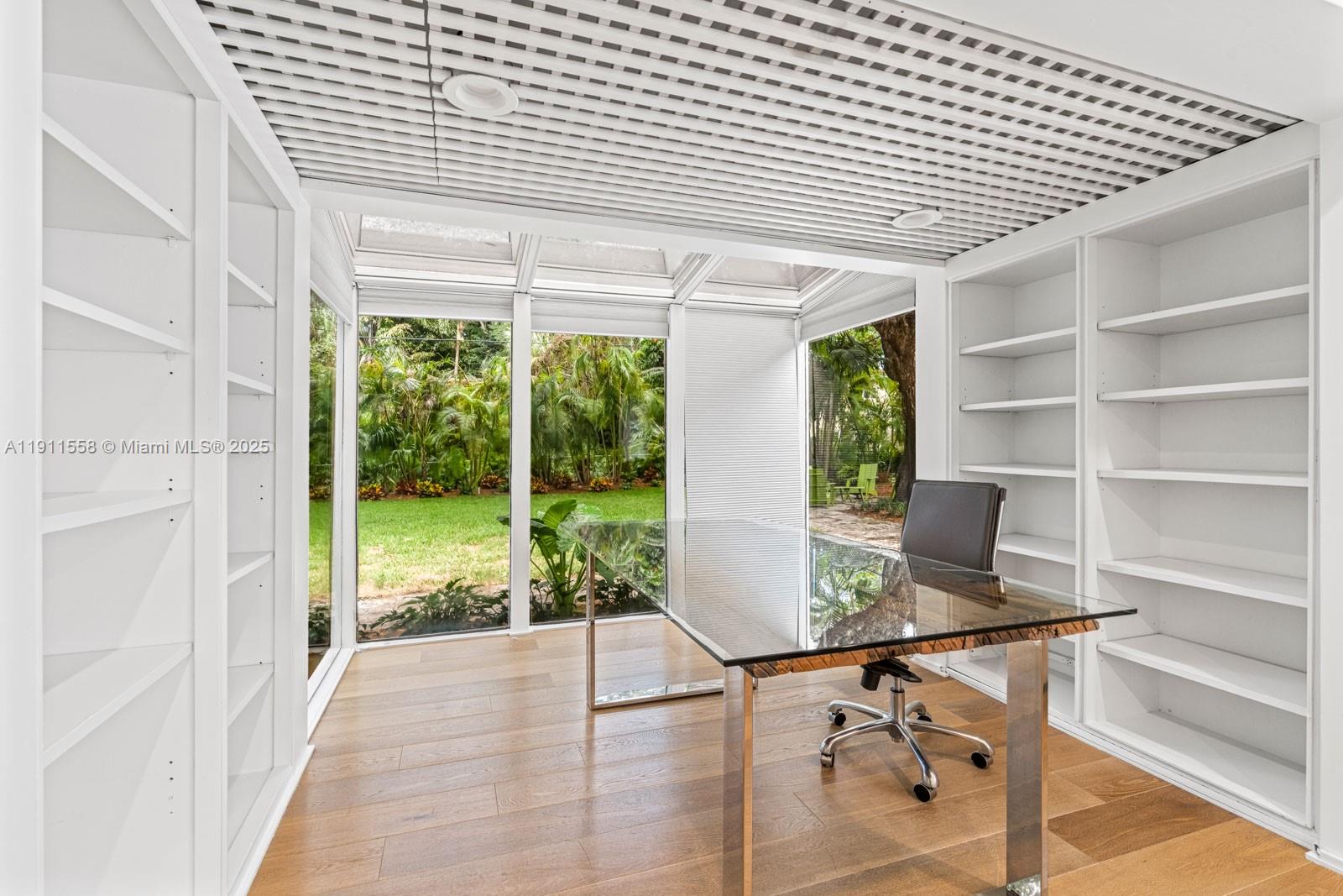 SNAPPER CREEK LAKES SUB - Residential Lease