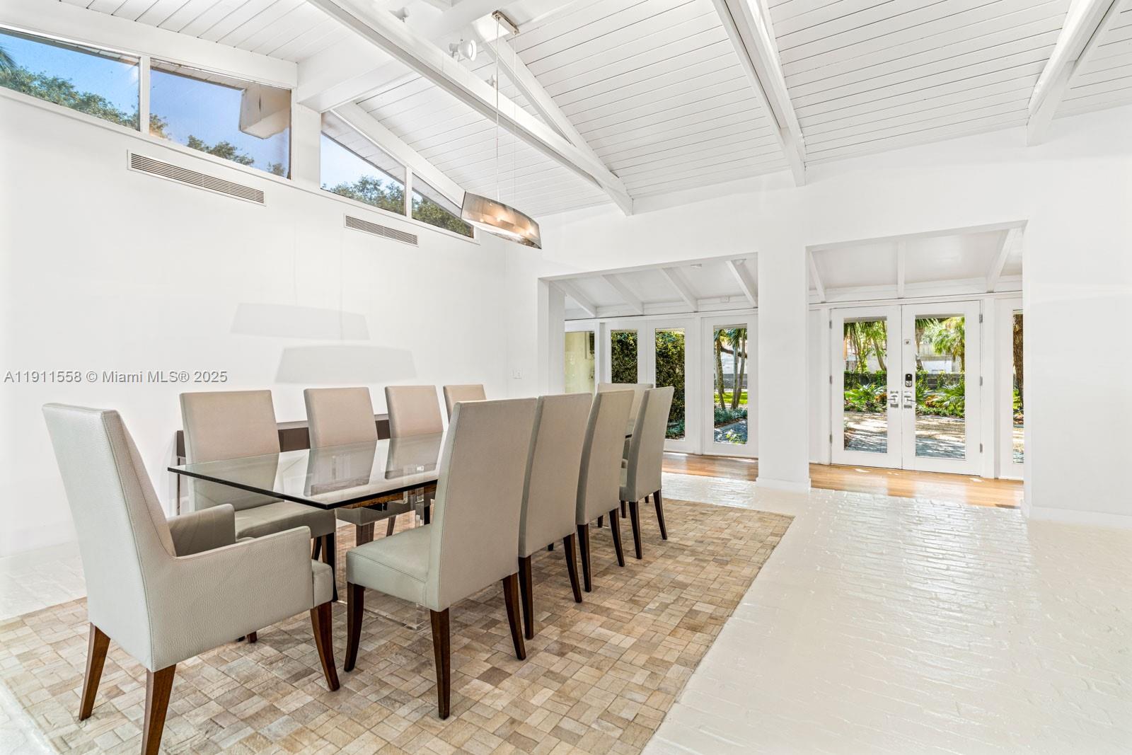 SNAPPER CREEK LAKES SUB - Residential Lease