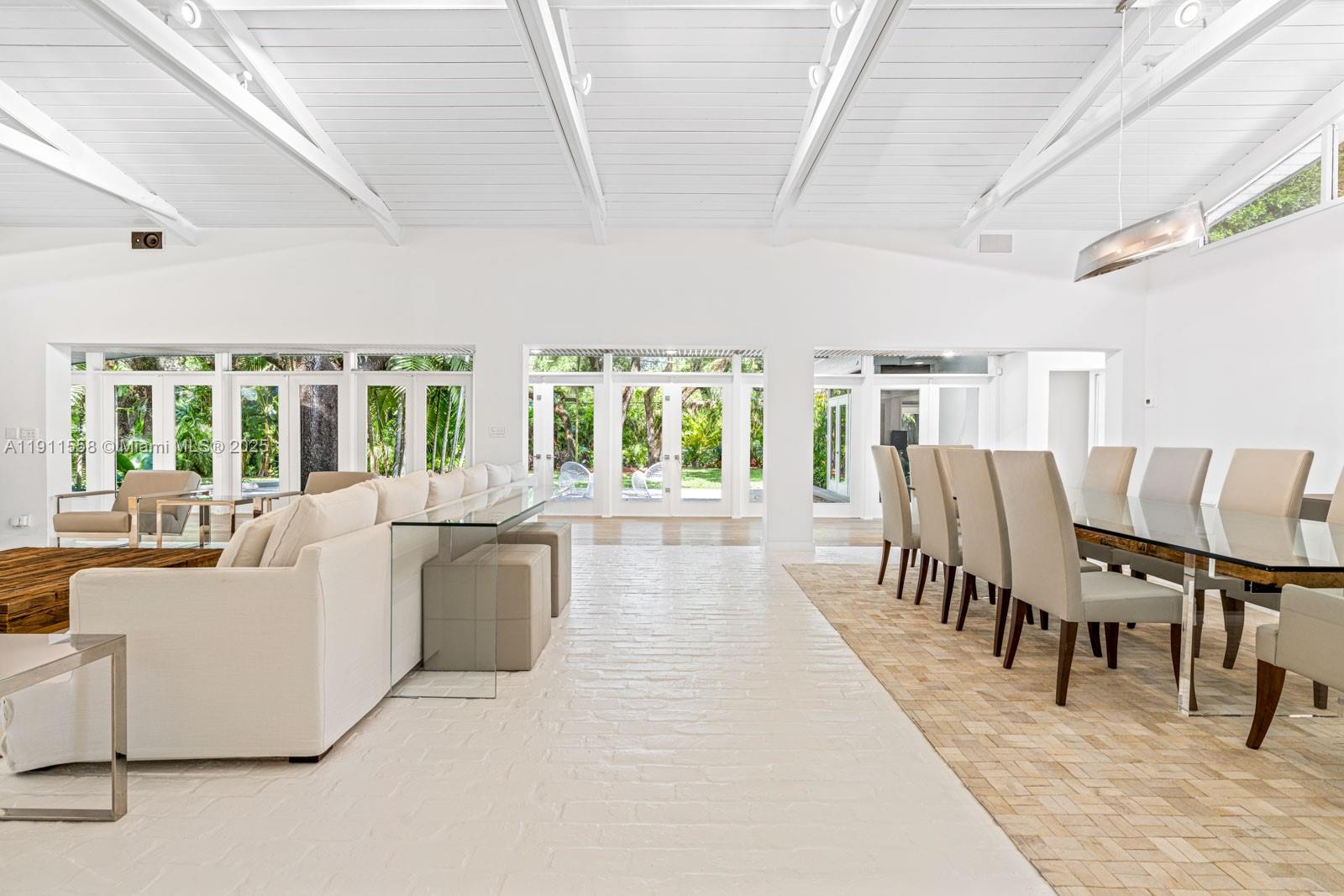 SNAPPER CREEK LAKES SUB - Residential Lease