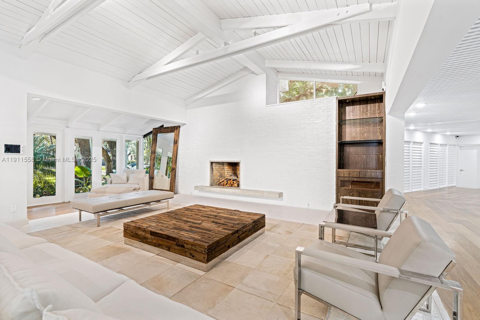 SNAPPER CREEK LAKES SUB - Residential Lease