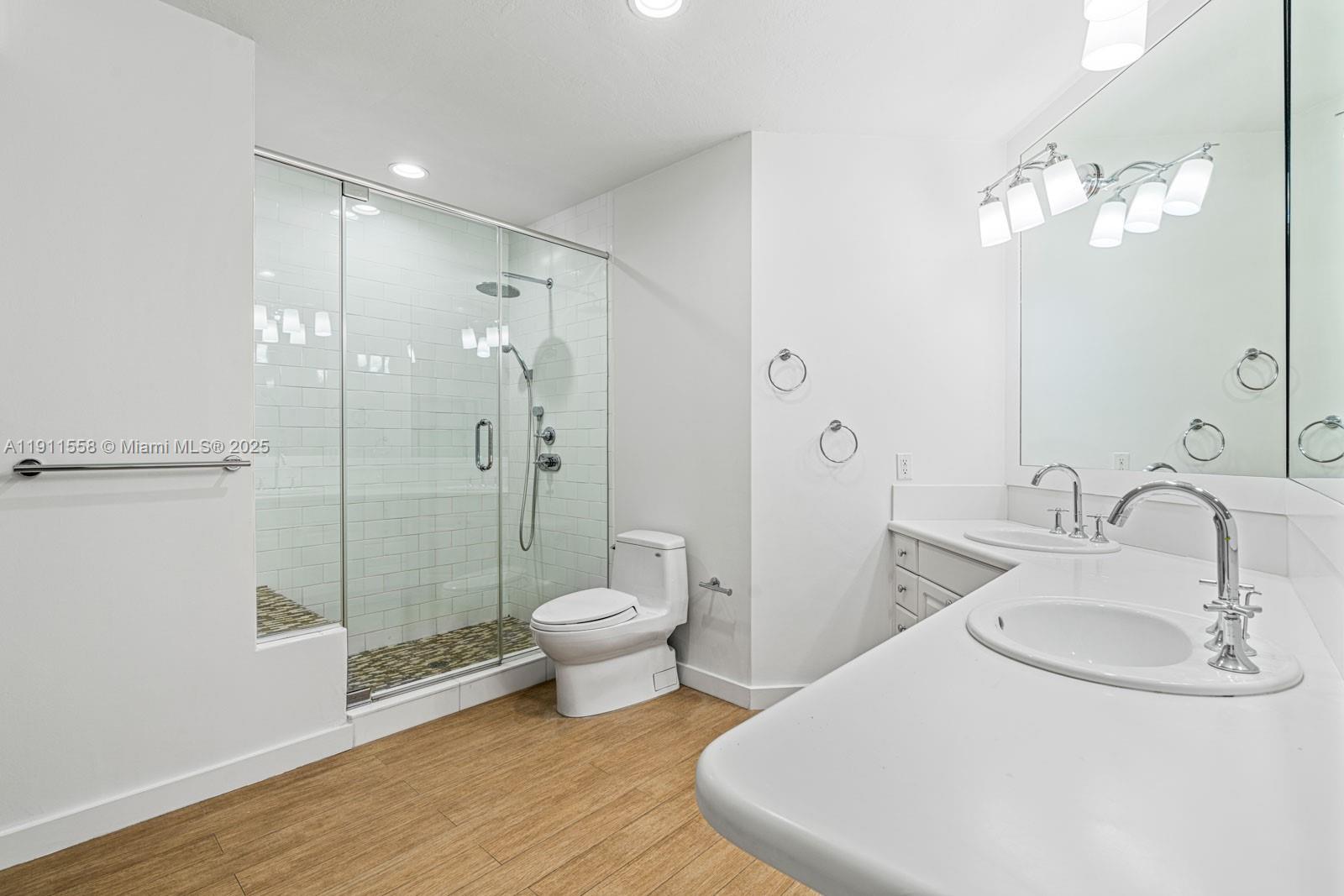 SNAPPER CREEK LAKES SUB - Residential Lease