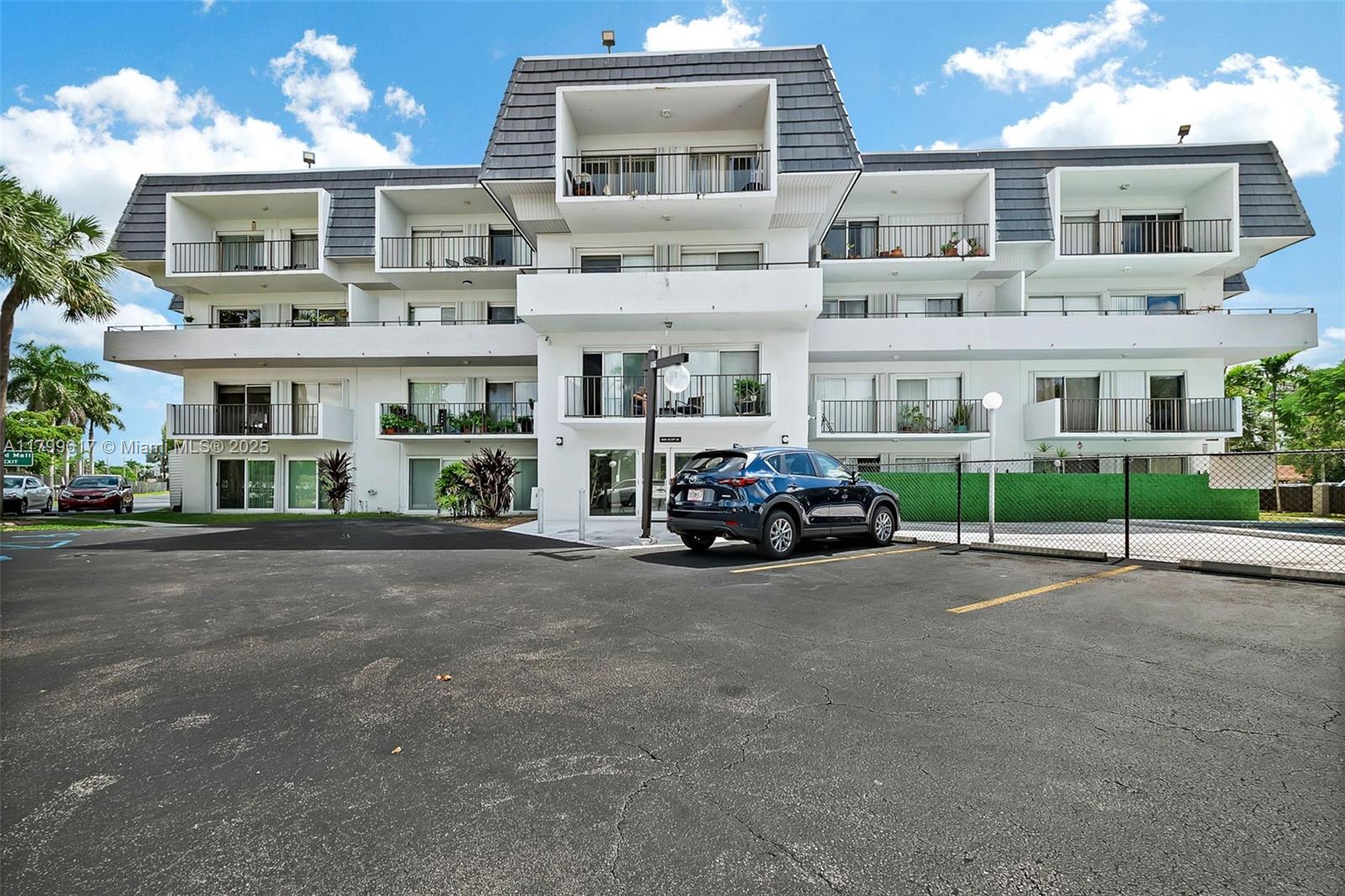 8000 SW 81st Dr 103