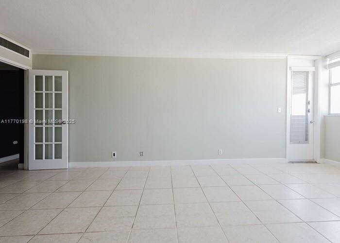 LAKE POINT TOWER CONDOMIN - Residential