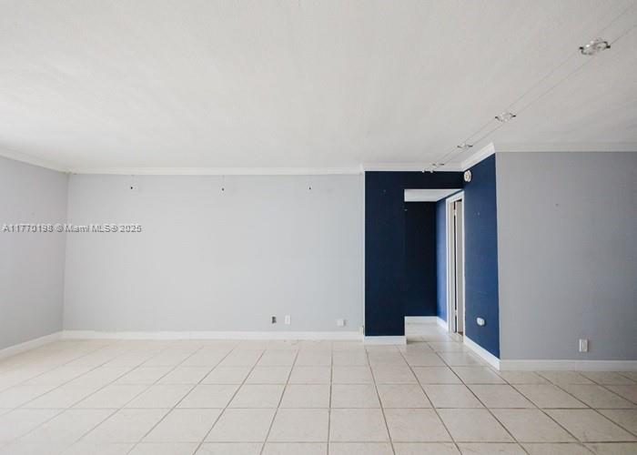 LAKE POINT TOWER CONDOMIN - Residential