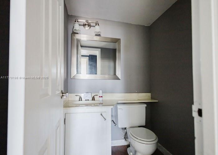 LAKE POINT TOWER CONDOMIN - Residential