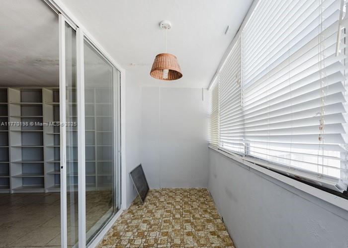 LAKE POINT TOWER CONDOMIN - Residential