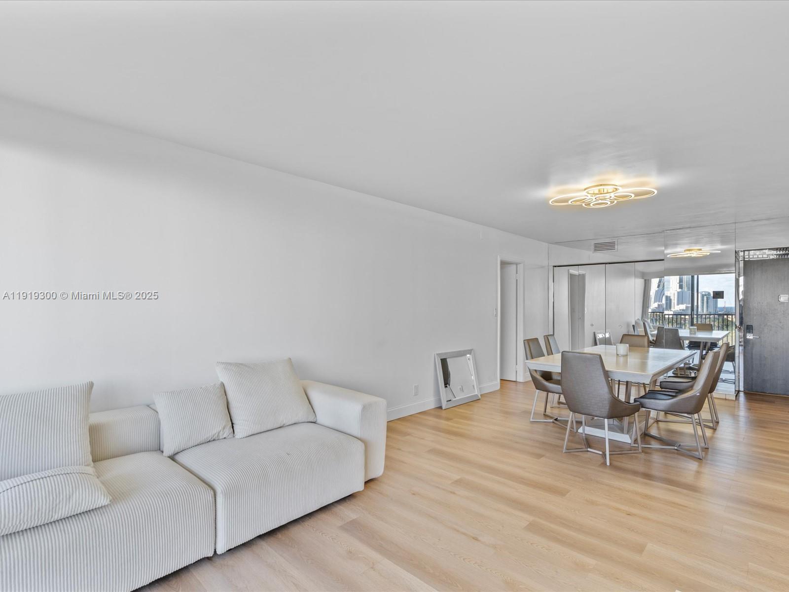 CORONADO CONDO TOWER I - Residential