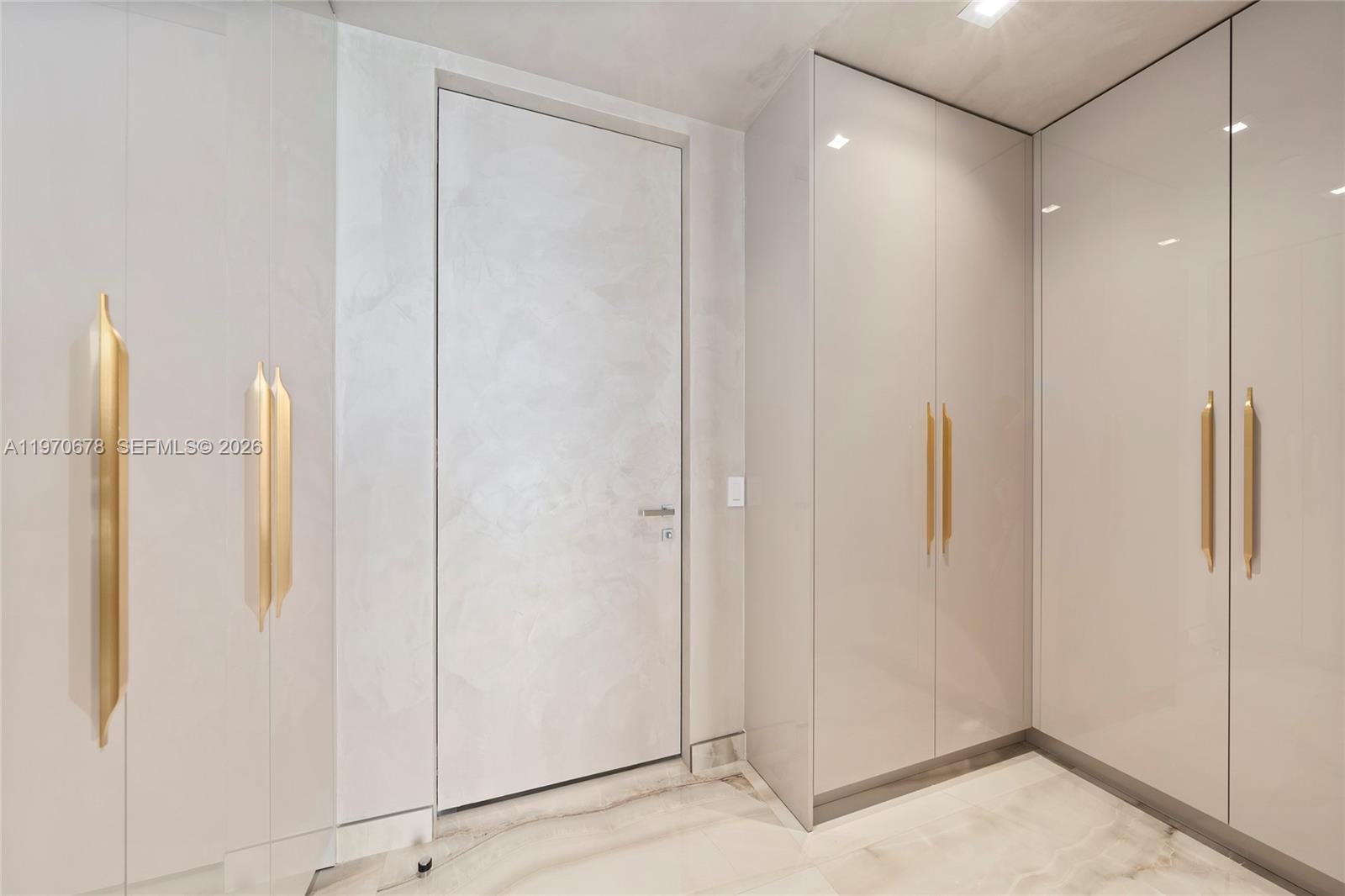 18975 COLLINS CONDO - Residential