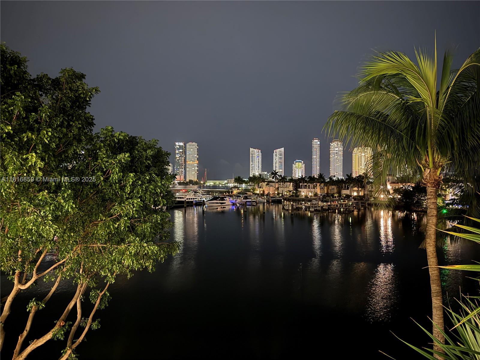 Williams Island - Residential