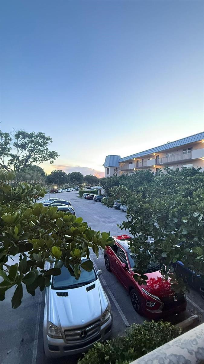 INVERRARY COUNTRY CLUB - Residential