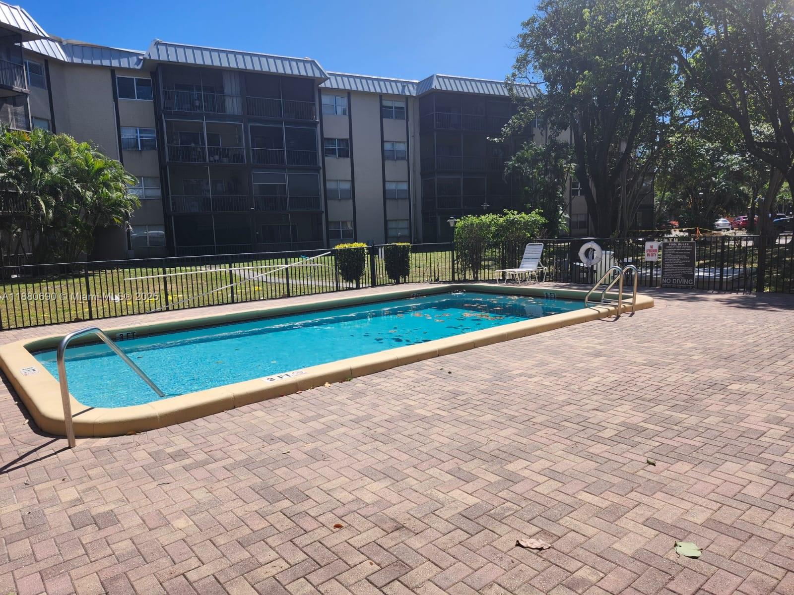 INVERRARY COUNTRY CLUB - Residential
