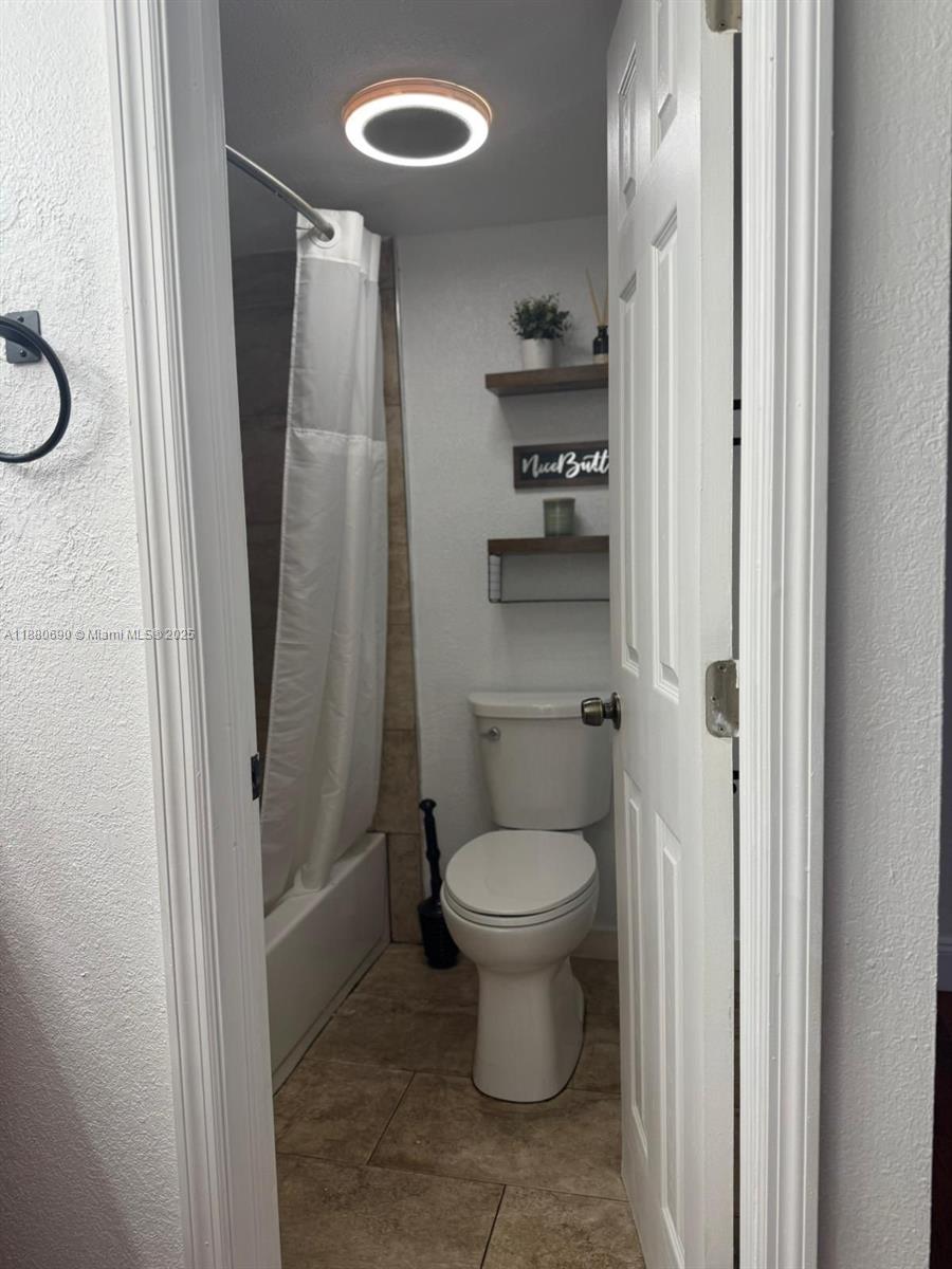 INVERRARY COUNTRY CLUB - Residential