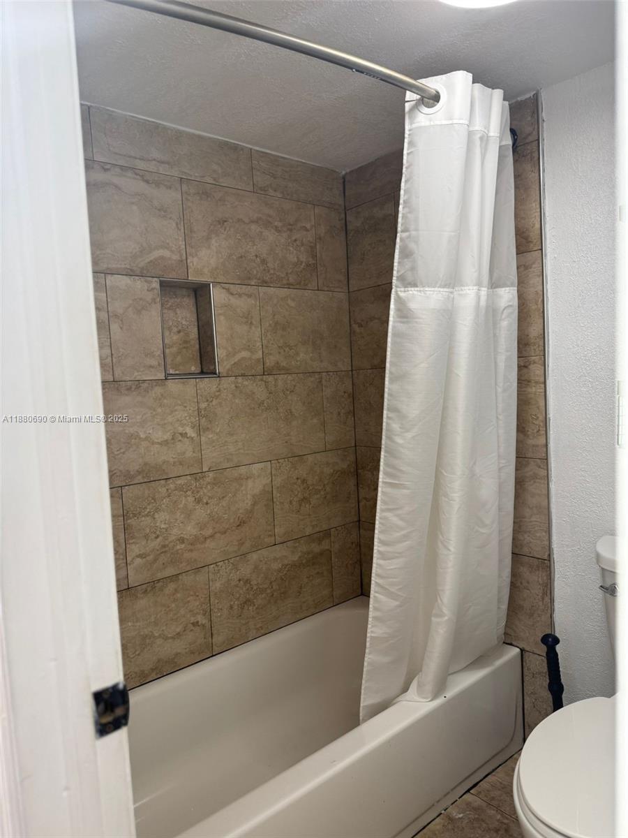 INVERRARY COUNTRY CLUB - Residential