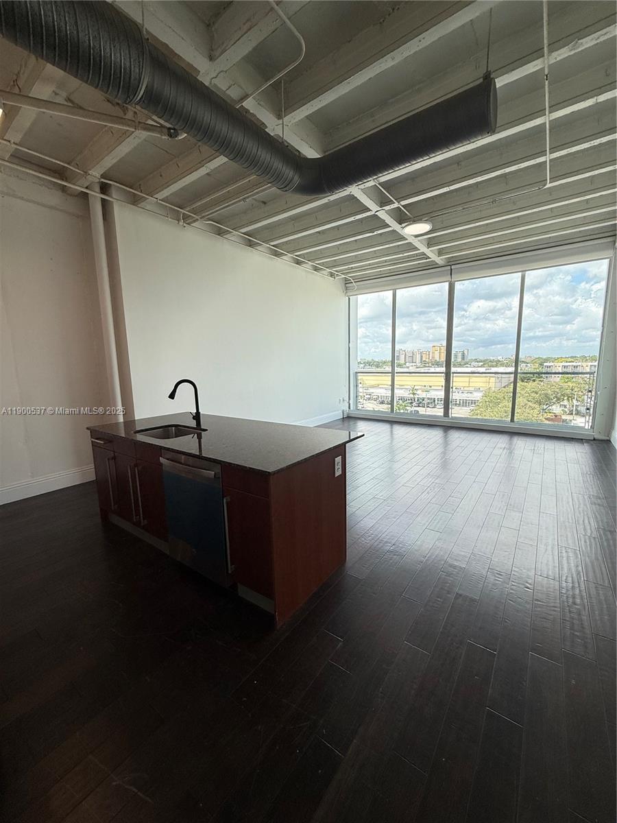 THE BANK CONDO - Residential Lease