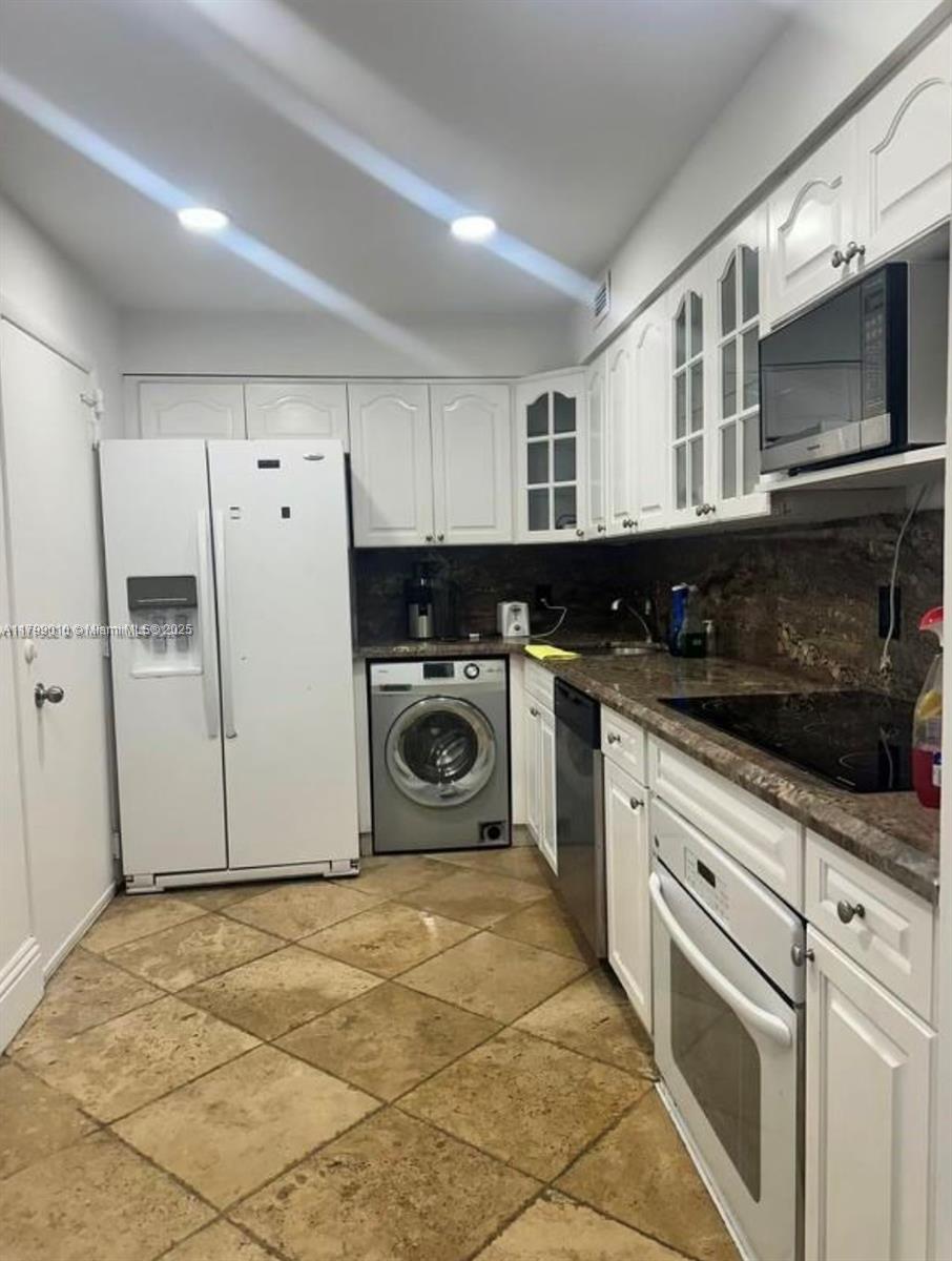 6770 Indian Creek Dr TSB