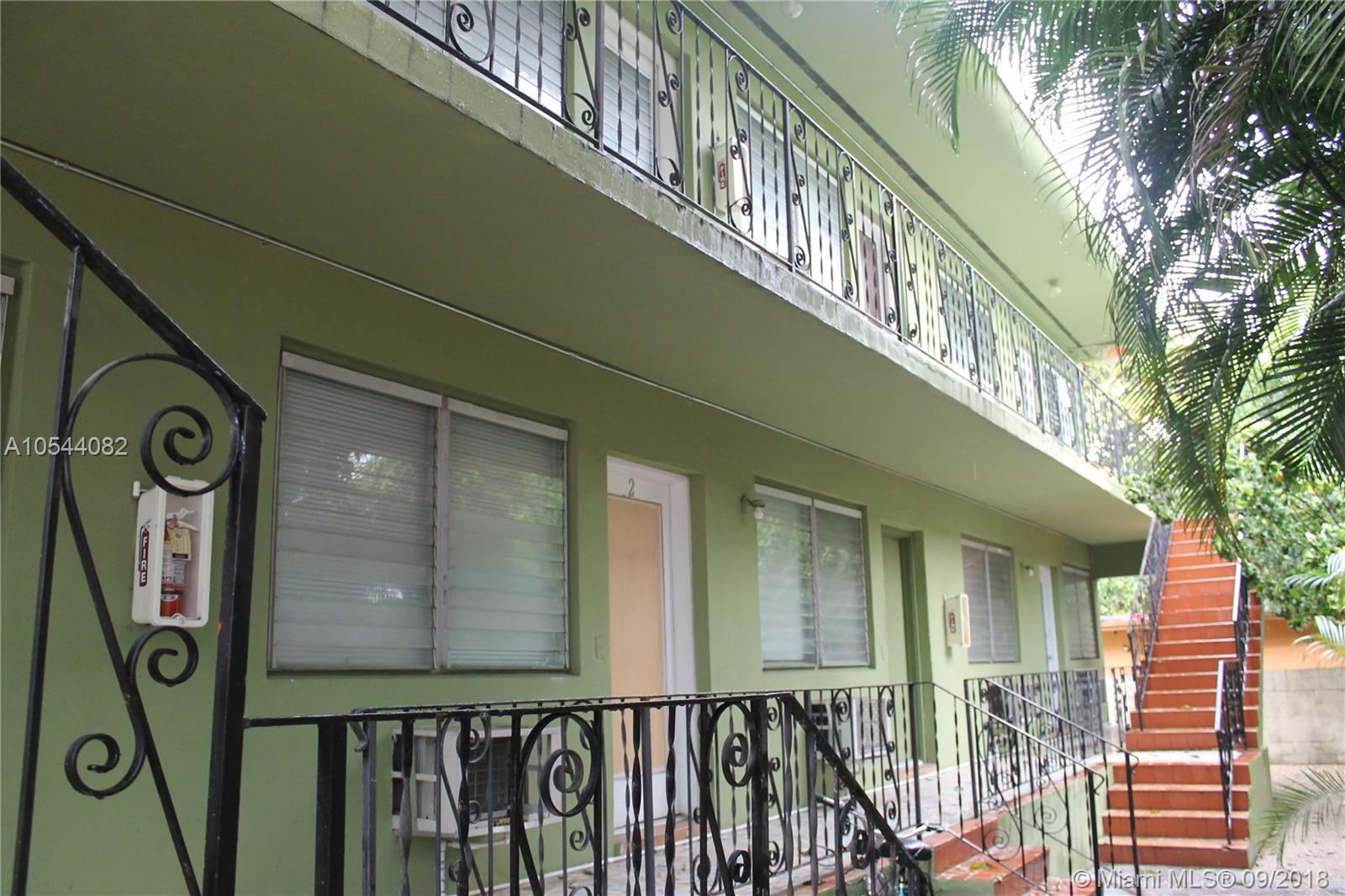 LAWRENCE ESTATES LAND COS - Residential Lease