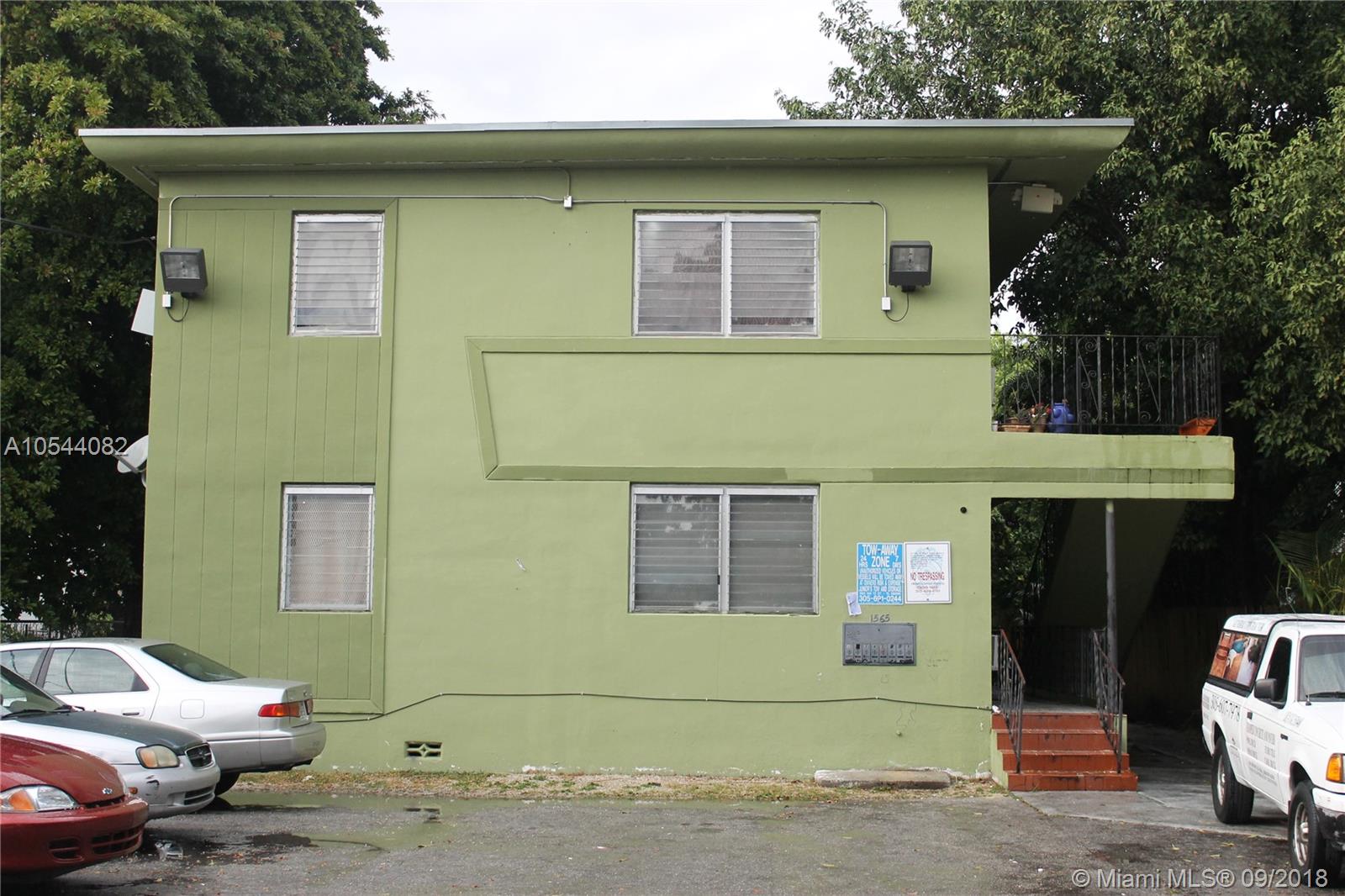 LAWRENCE ESTATES LAND COS - Residential Lease