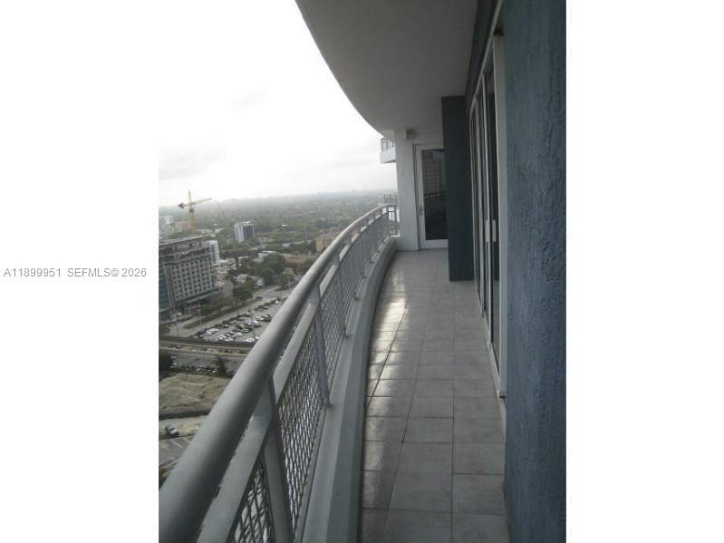 INFINITY AT BRICKELL COND - Residential