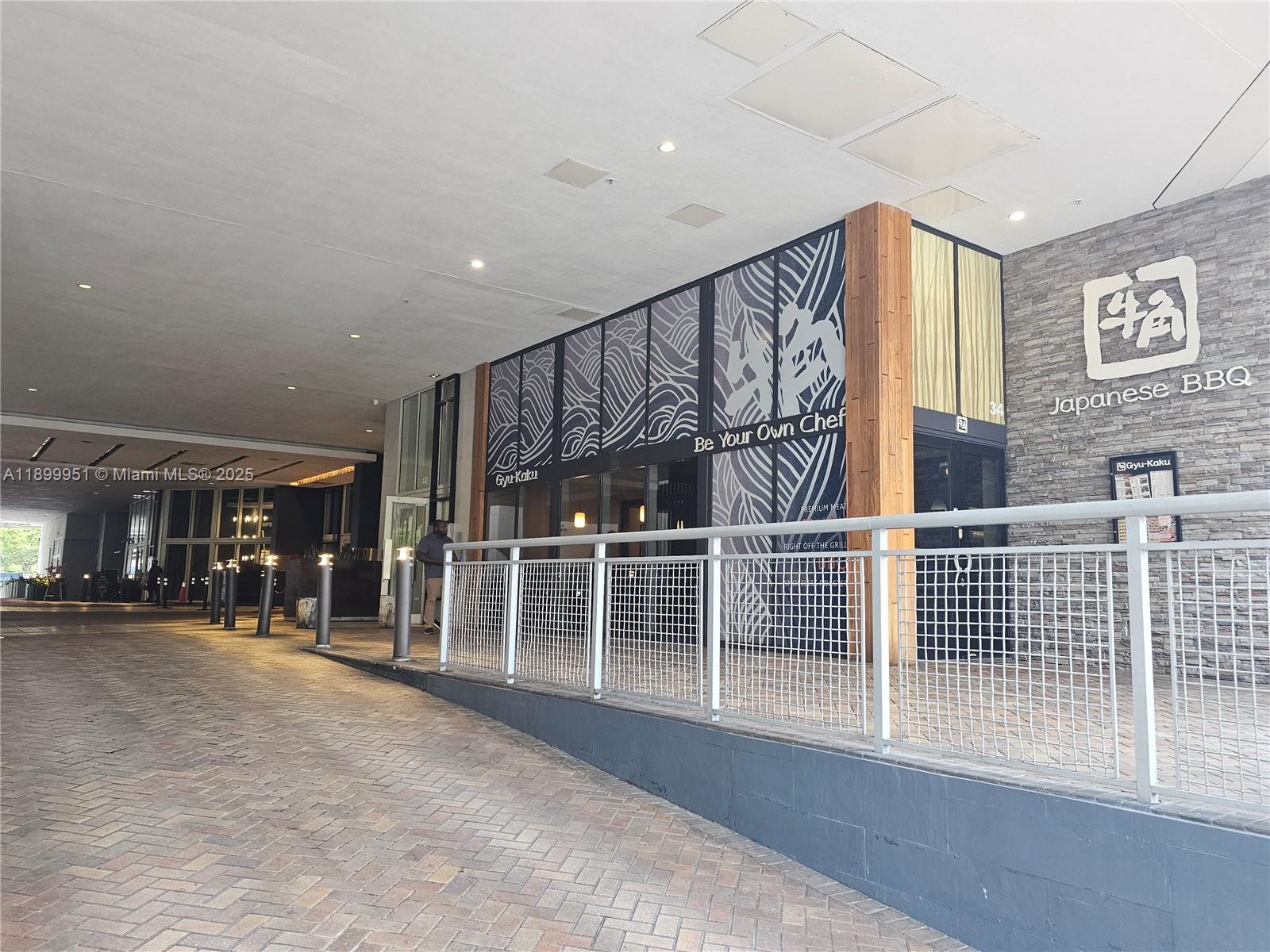 INFINITY AT BRICKELL COND - Residential