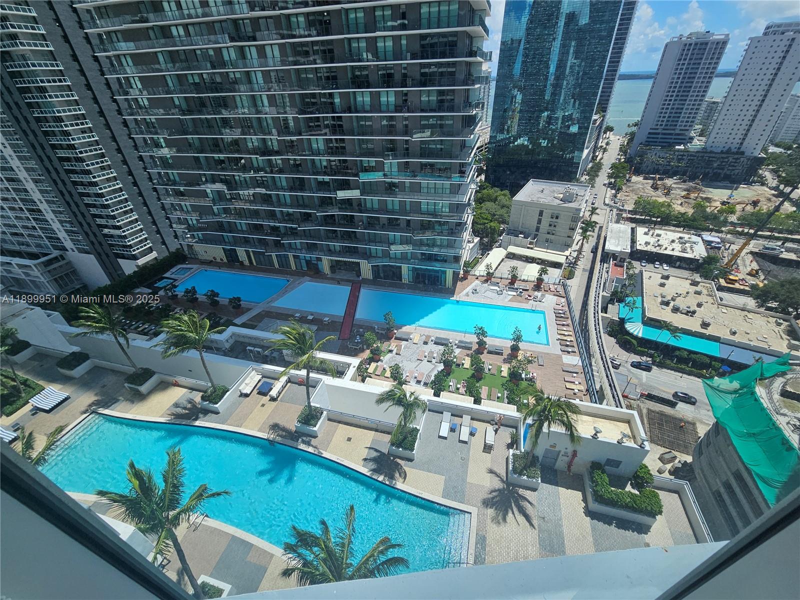 INFINITY AT BRICKELL COND - Residential