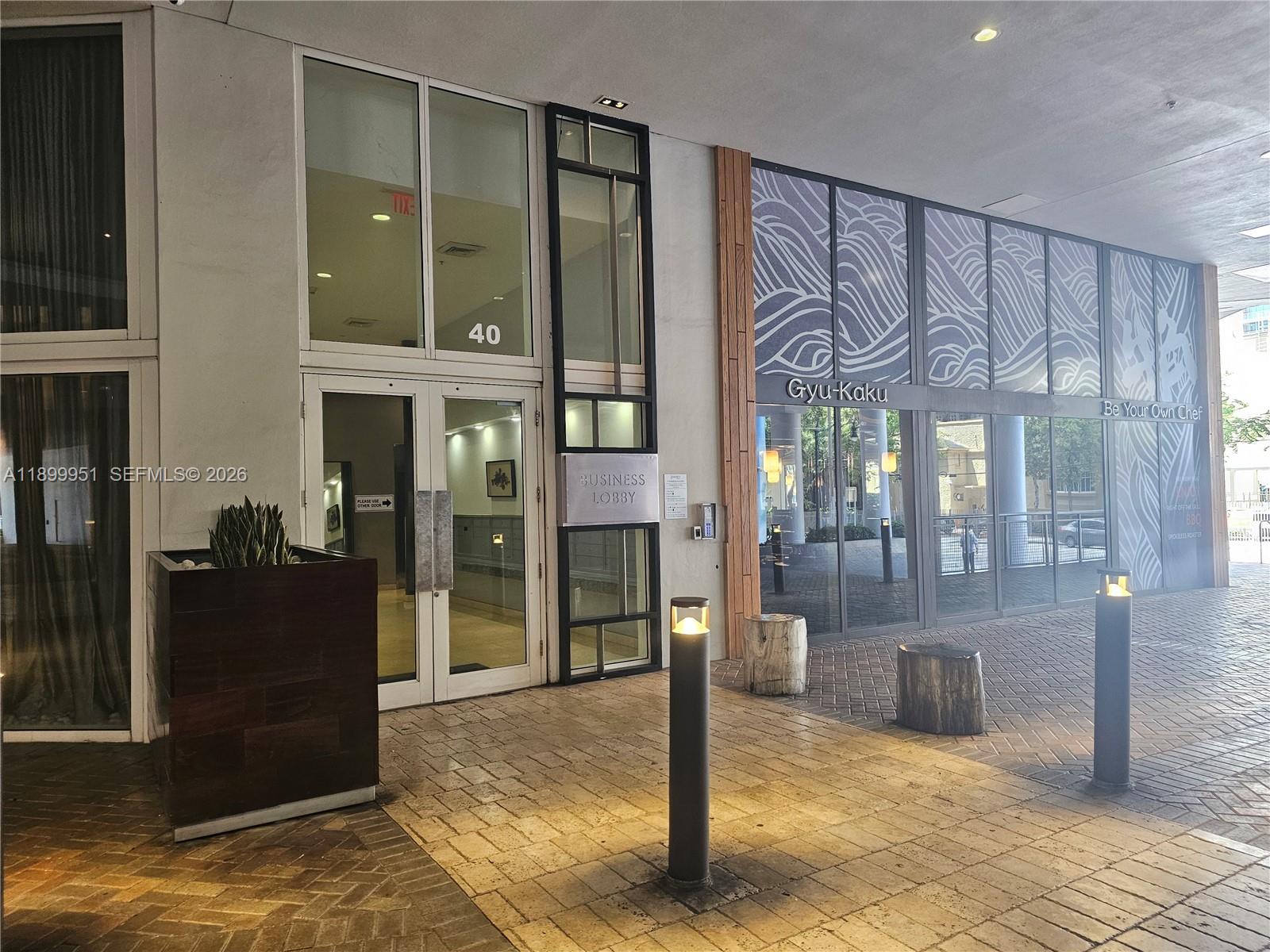 INFINITY AT BRICKELL COND - Residential