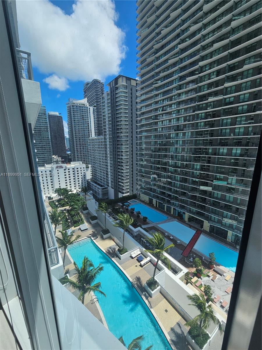 INFINITY AT BRICKELL COND - Residential