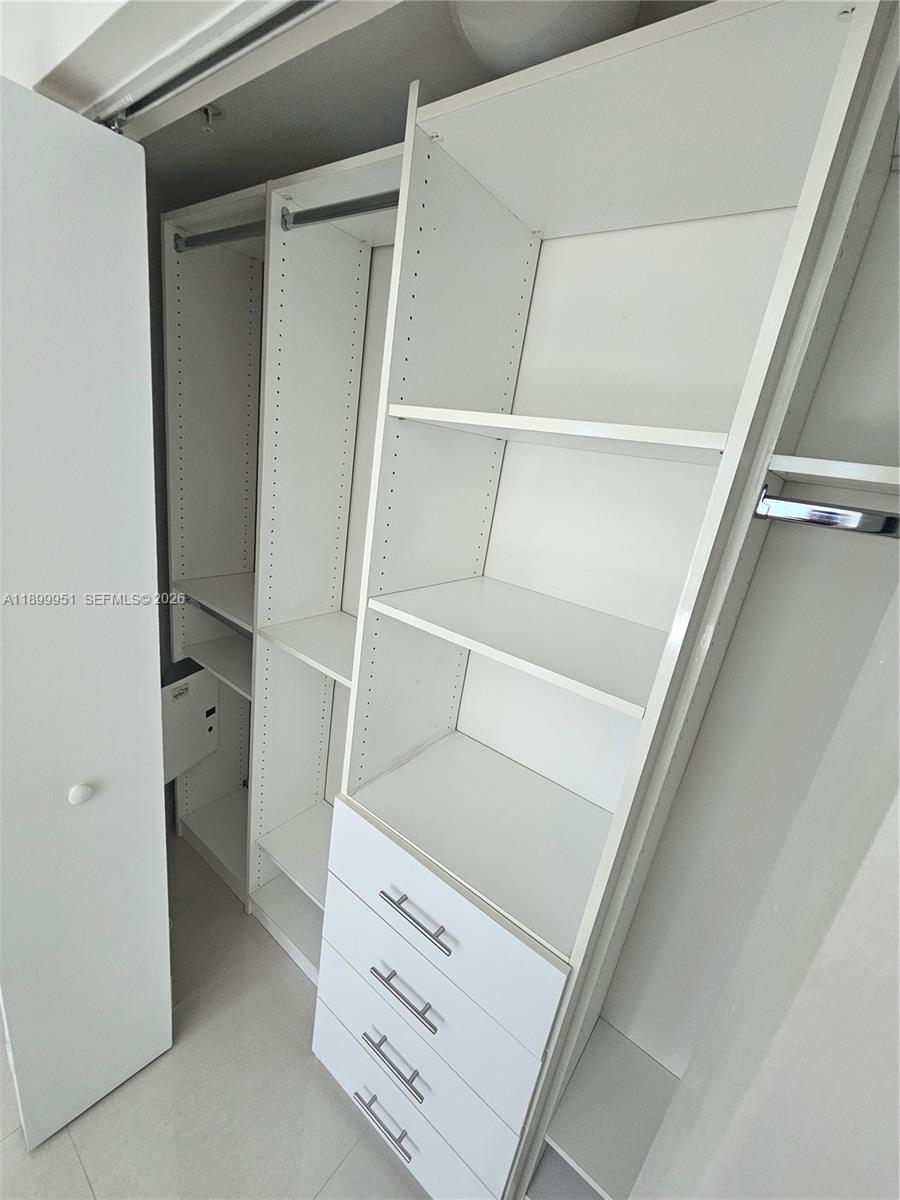 INFINITY AT BRICKELL COND - Residential