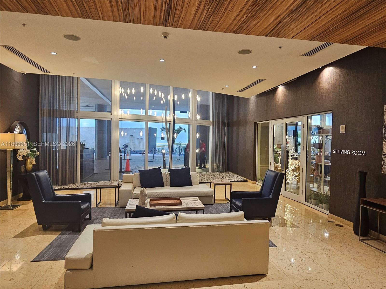 INFINITY AT BRICKELL COND - Residential