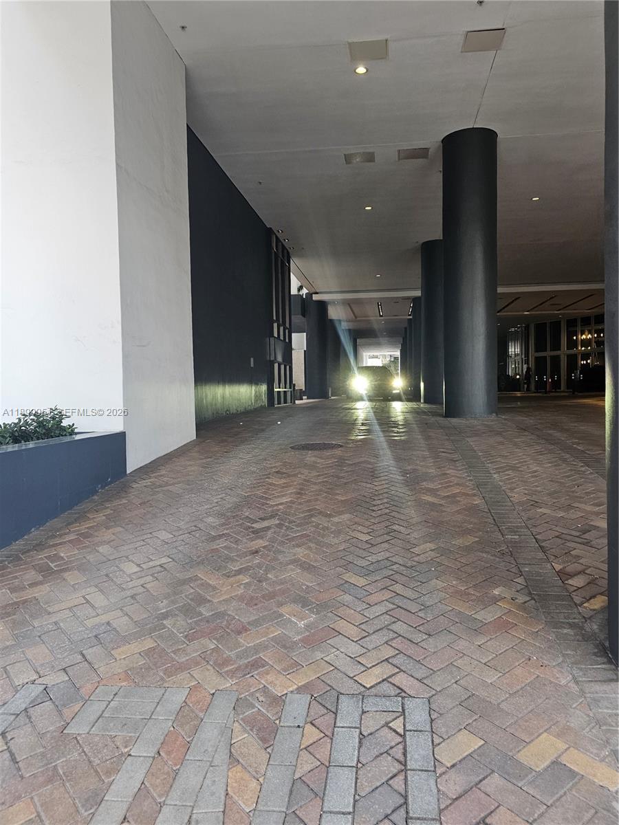 INFINITY AT BRICKELL COND - Residential