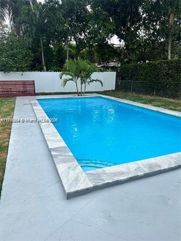 280 Ne 169th St, North Miami Beach, Miami-Dade County, Florida - 3 Bedrooms  
1 Bathrooms - 