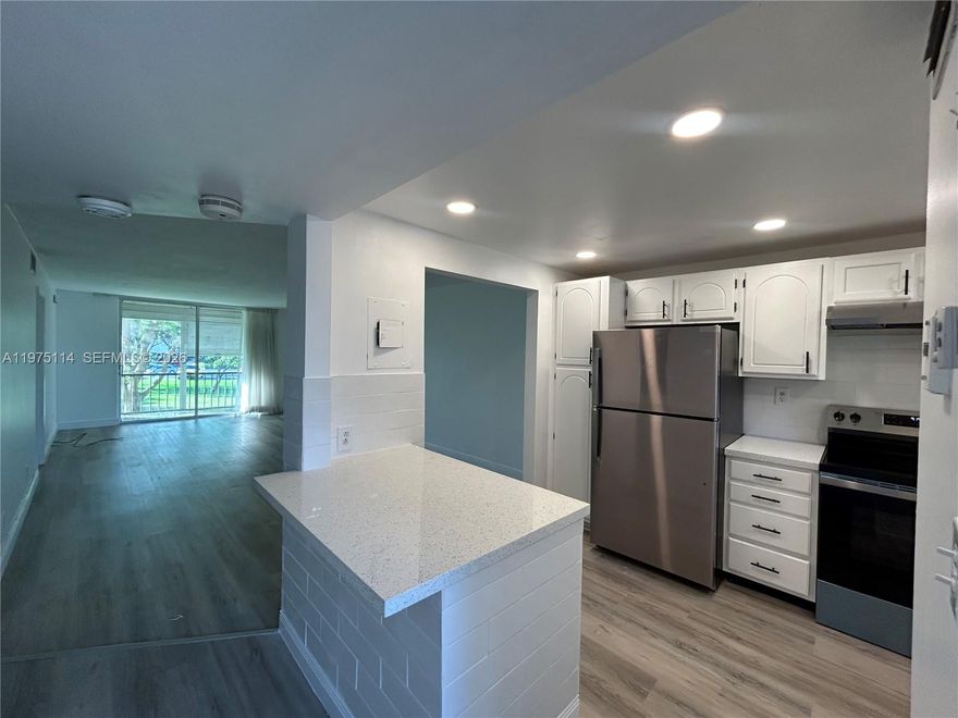 Updated with brand new kitchen appliances, luxury waterproof LVP and freshly painted! Come see this lovely 2/2 rental in wonderful Hollybrook available for immediate occupancy. Take advantage of the plethora of amenities in this truly active 55+ community. Pickle ball, golf, tennis, pools, billiards, sauna, on-site restaurants, and more are right outside your door! Please note the Hollybrook rental requirements before submitting an offer - 700 FICO score, $73,360 Annual Income (shown on 2 prior year tax returns) OR Net Worth of $250,000+ (can be home equity).