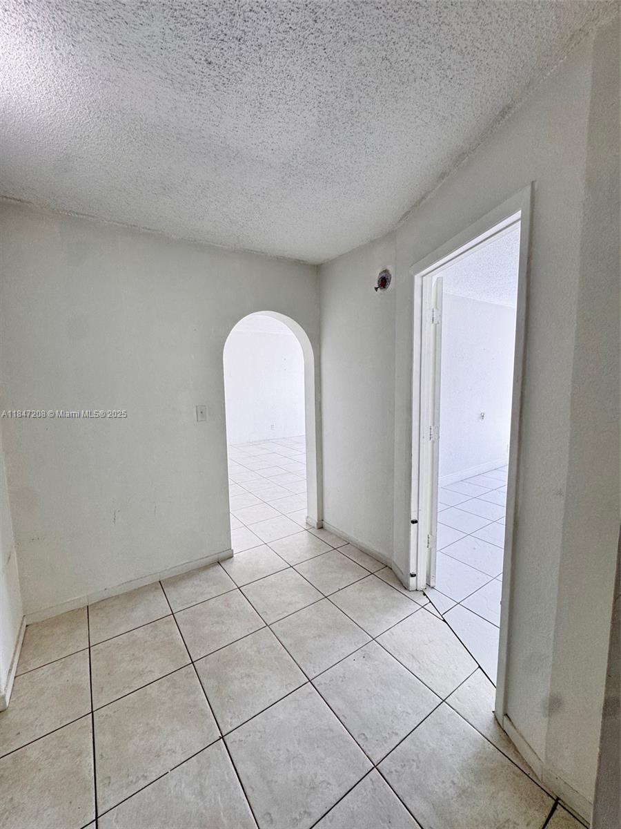 GOLDEN GATE APARTMENTS CO - Residential